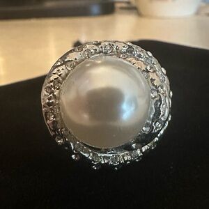 Elegant Silver Pearl Cocktail Ring